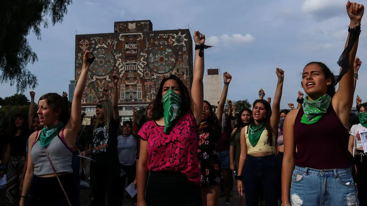 UNAM mujeres protesta feminicidios cuartoscuro